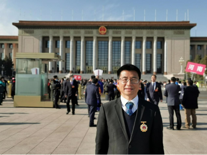 说明: //news.wnsrplay.com/__local/C/BE/24/A4A9E2338E1D584767ACBFAC28D_4E0BE6A6_E18D0.png
